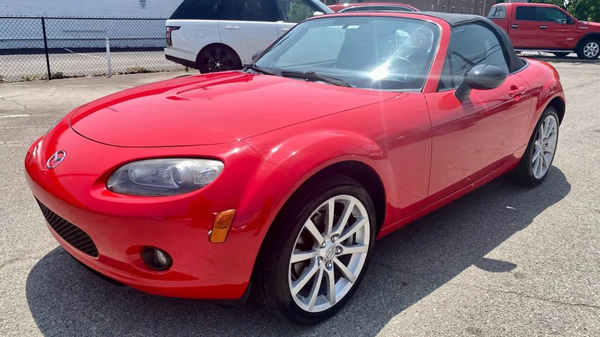 2006 Mazda MX-5 Miata