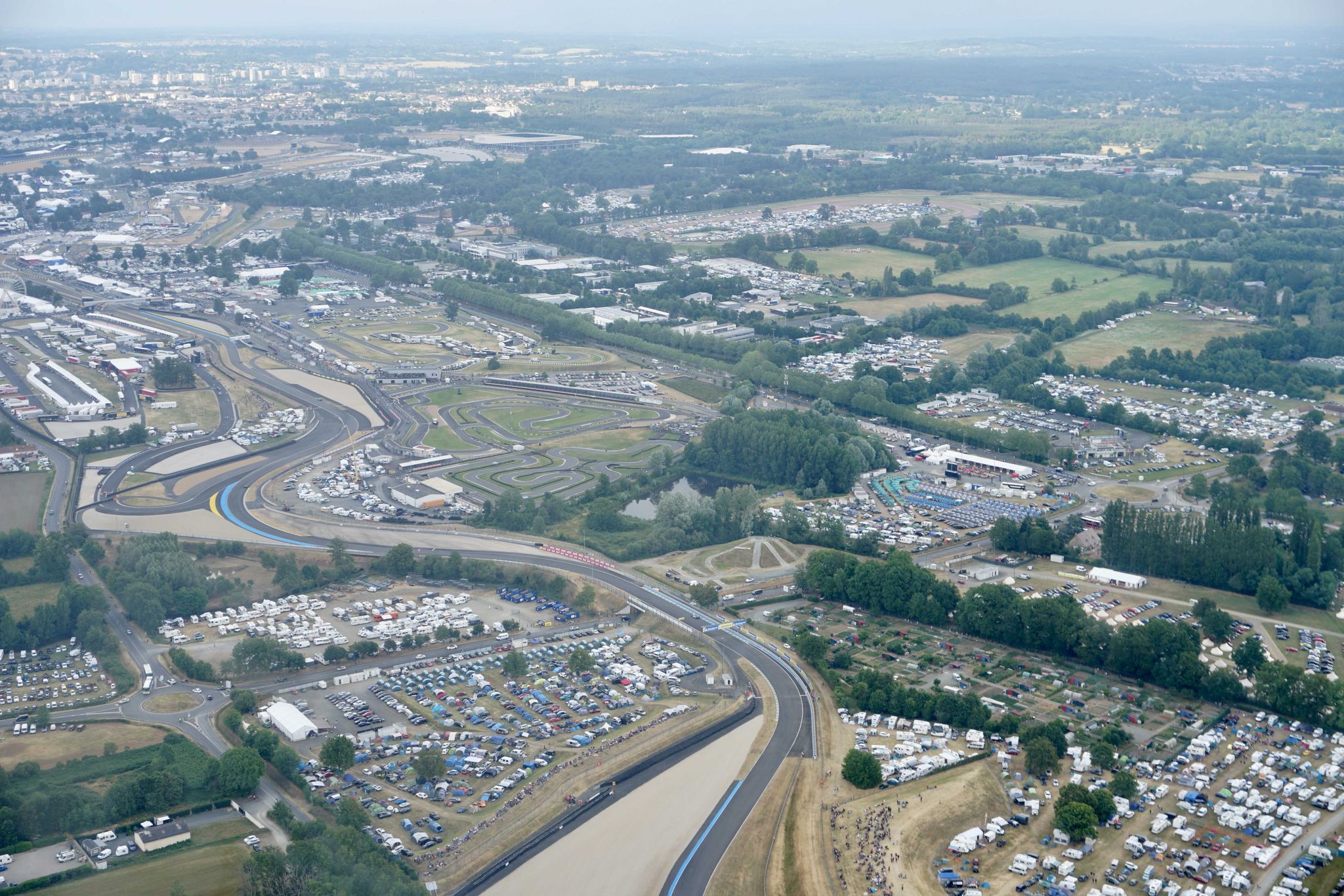 24 hours of le mans fans