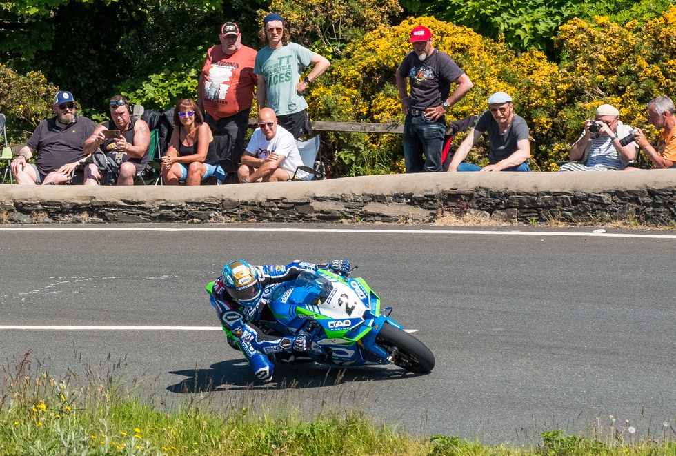 2023 isle of man tourist trophy race