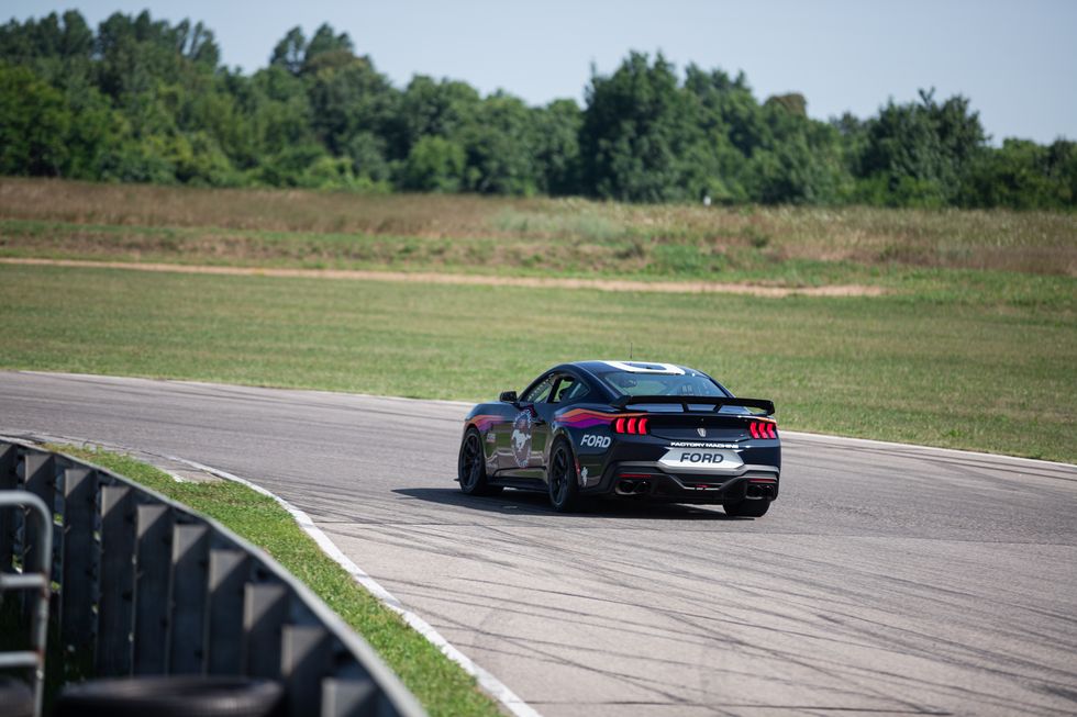 ford mustang dark horse r