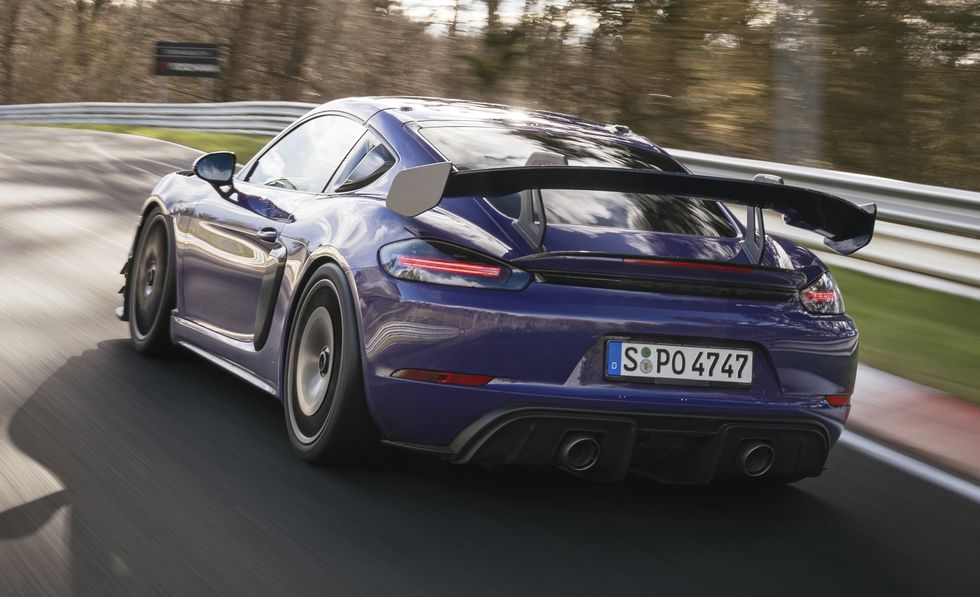 porsche 718 cayman gt4 rs manthey