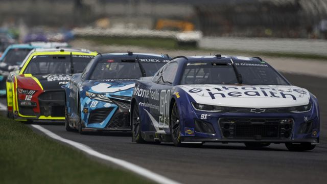 nascar cup series verizon 200 at the brickyard