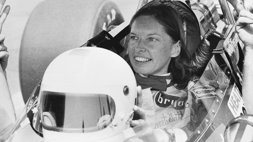 janet guthrie in her car 1976 new jersey